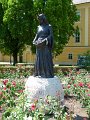 Szent Erzsebet szobra Egerben